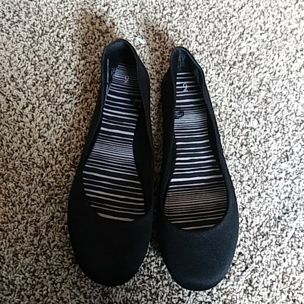 Black Flats (Only Worn Once!)
